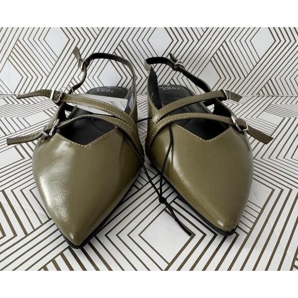 Time And Tru Women’s Strappy Sling Back Flats Green Multi Size NWT - Picture 2 of 8